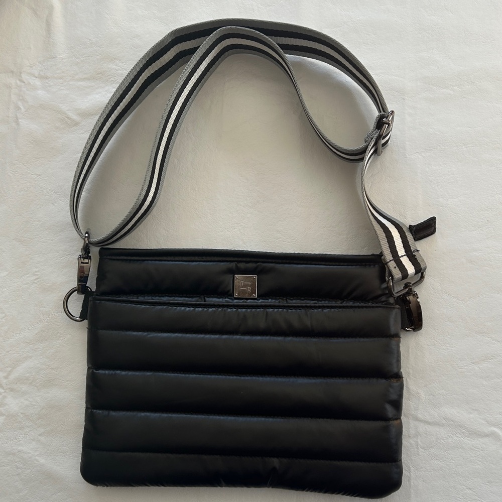 Royln Belt/ crossbody bag in black